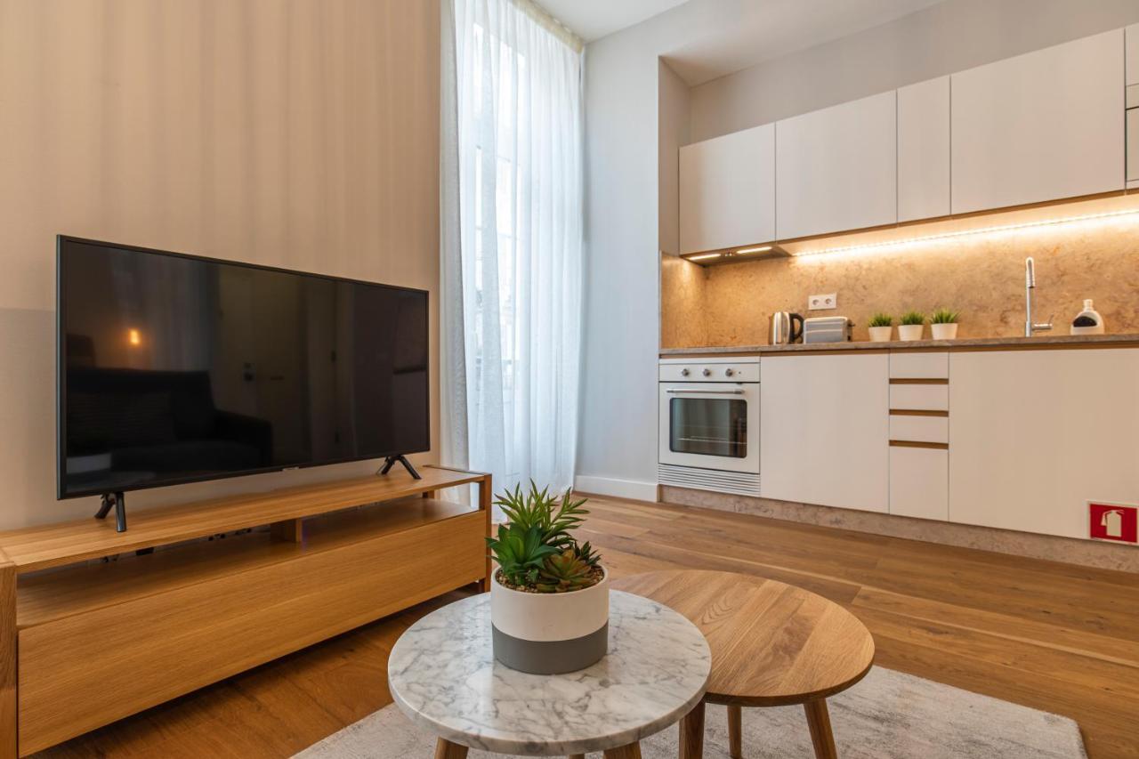Upscale & Trendy Flat In The Center Apartamento Lisboa Exterior foto