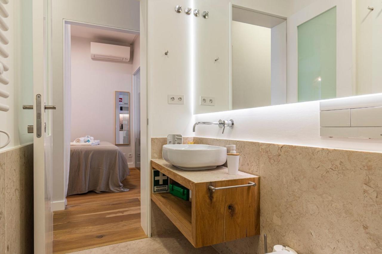 Upscale & Trendy Flat In The Center Apartamento Lisboa Exterior foto